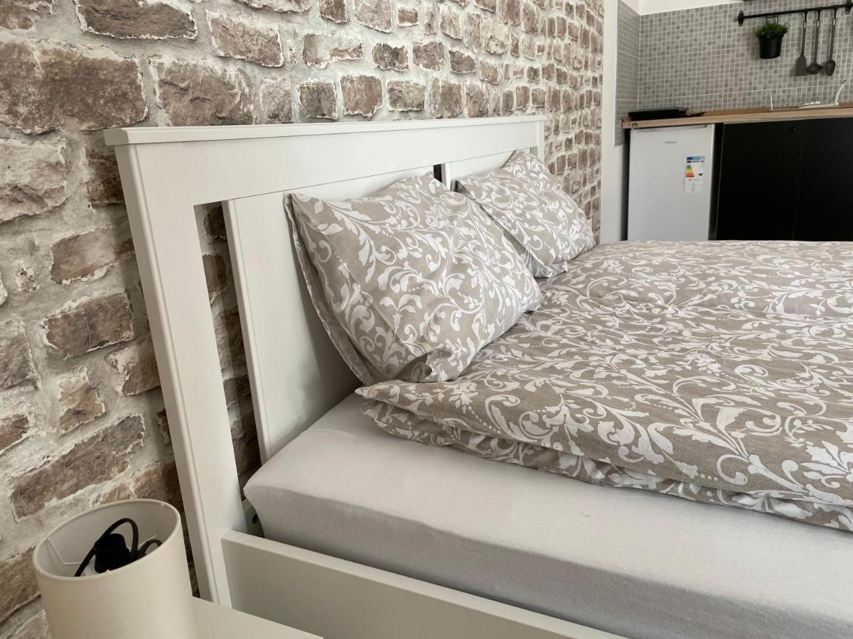 Apartman Sunny سومبور المظهر الخارجي الصورة