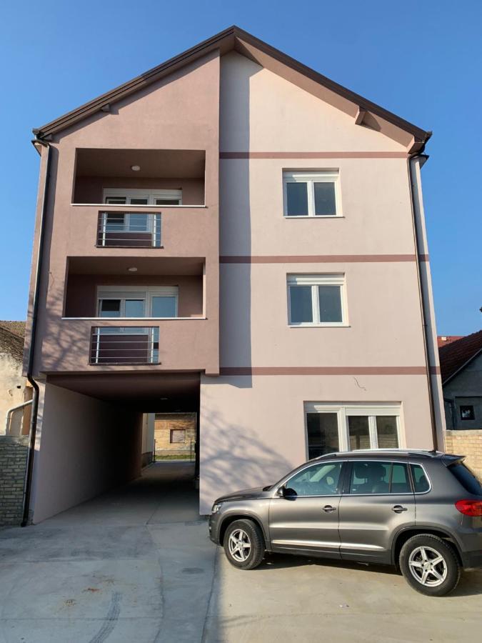 Apartman Sunny سومبور المظهر الخارجي الصورة